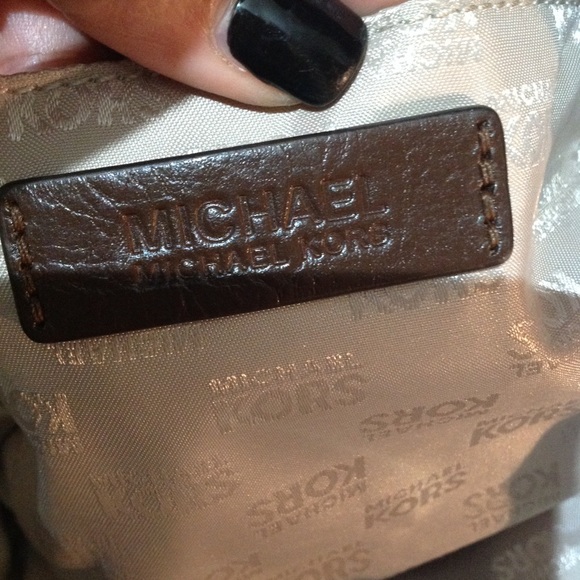 Authentic Michael Kors - Picture 5 of 5